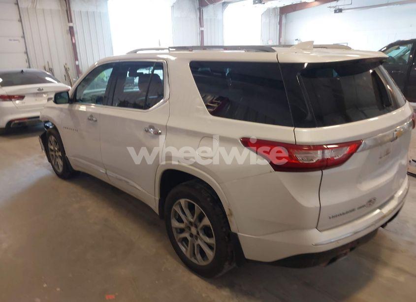 Photo 3 of 2018 Chevrolet Traverse PREMIER (VIN 1GNEVJKW1JJ173138)