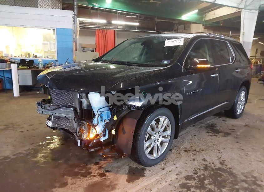 Photo 2 of 2019 Chevrolet Traverse HIGH COUNTRY (VIN 1GNEVJKW1KJ288615)
