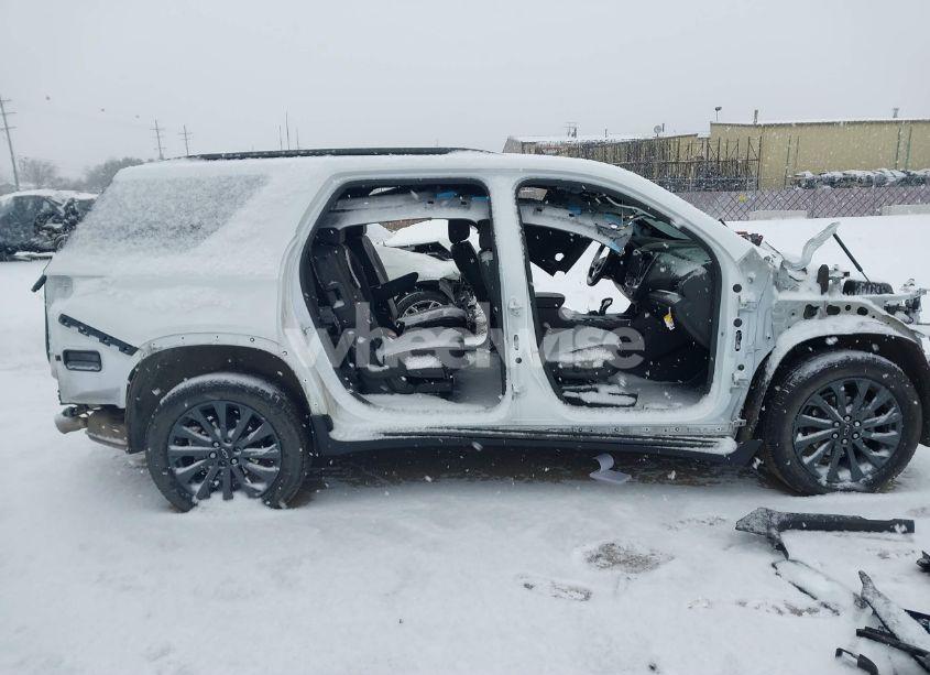 Photo 13 of 2023 Chevrolet Traverse AWD RS (VIN 1GNEVJKW2PJ178826)