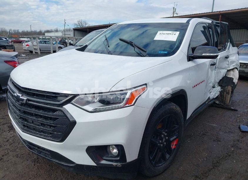 Photo 2 of 2018 Chevrolet Traverse PREMIER (VIN 1GNEVJKW3JJ142005)