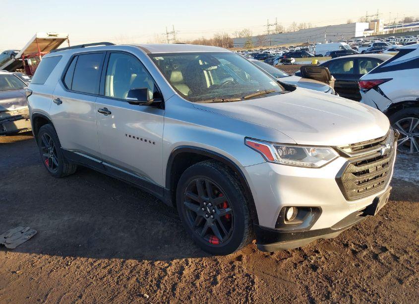 2018 Chevrolet Traverse PREMIER (VIN 1GNEVJKW4JJ141347) main photo