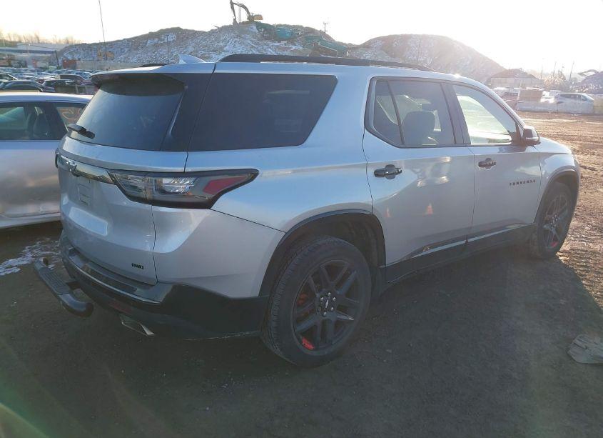 Photo 4 of 2018 Chevrolet Traverse PREMIER (VIN 1GNEVJKW4JJ141347)