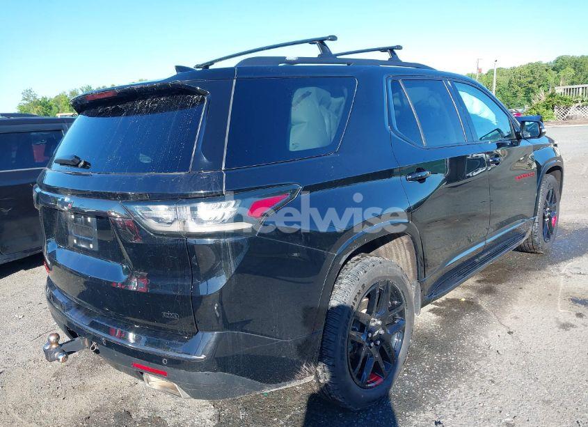 Photo 4 of 2018 Chevrolet Traverse PREMIER (VIN 1GNEVJKW5JJ242526)
