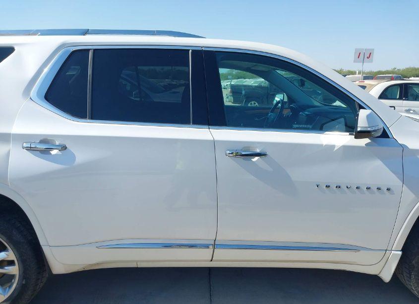 Photo 14 of 2019 Chevrolet Traverse HIGH COUNTRY/RS (VIN 1GNEVJKW5KJ144212)