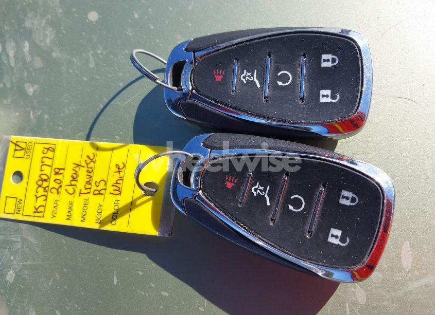 Photo 11 of 2019 Chevrolet Traverse RS (VIN 1GNEVJKW6KJ290778)