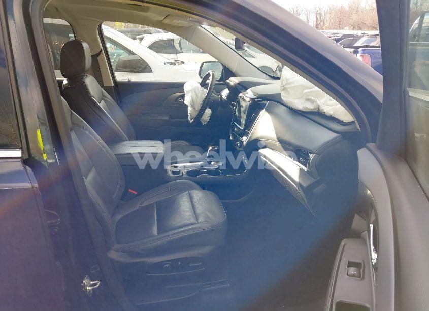 Photo 5 of 2018 Chevrolet Traverse PREMIER (VIN 1GNEVJKW7JJ103059)