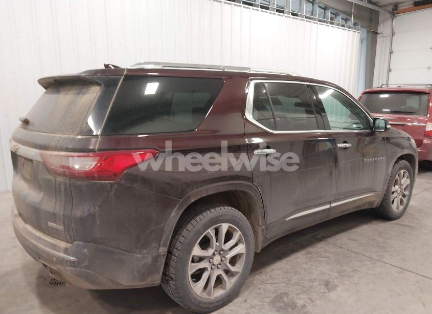 Photo 4 of 2018 Chevrolet Traverse PREMIER (VIN 1GNEVJKW7JJ176691)