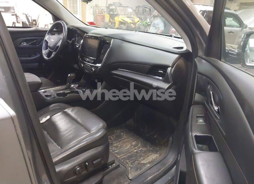 Photo 5 of 2018 Chevrolet Traverse PREMIER (VIN 1GNEVJKW7JJ243726)