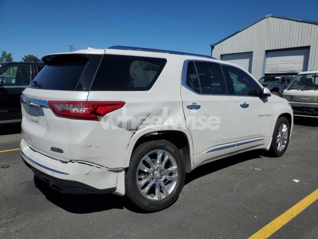 Photo 2 of 2019 CHEVROLET TRAVERSE HIGH COUNTRY (VIN 1GNEVJKW7KJ111518)