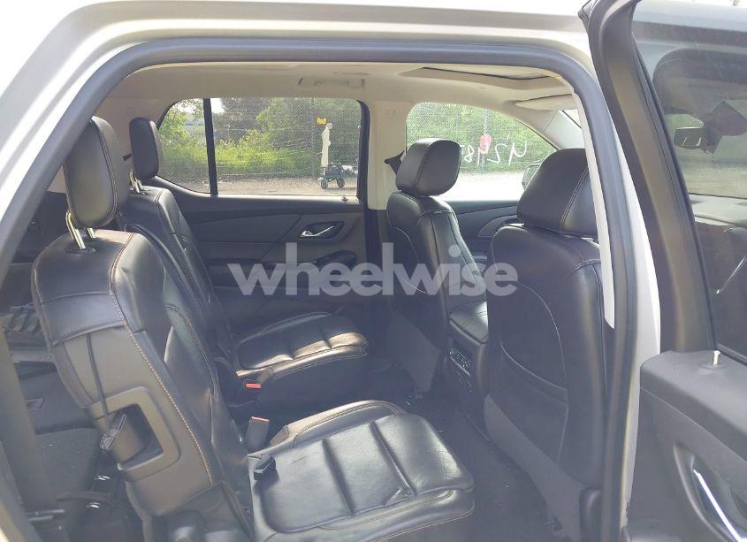 Photo 8 of 2018 Chevrolet Traverse PREMIER (VIN 1GNEVJKW8JJ208080)