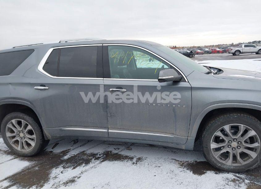 Photo 13 of 2018 Chevrolet Traverse PREMIER (VIN 1GNEVJKW8JJ263371)