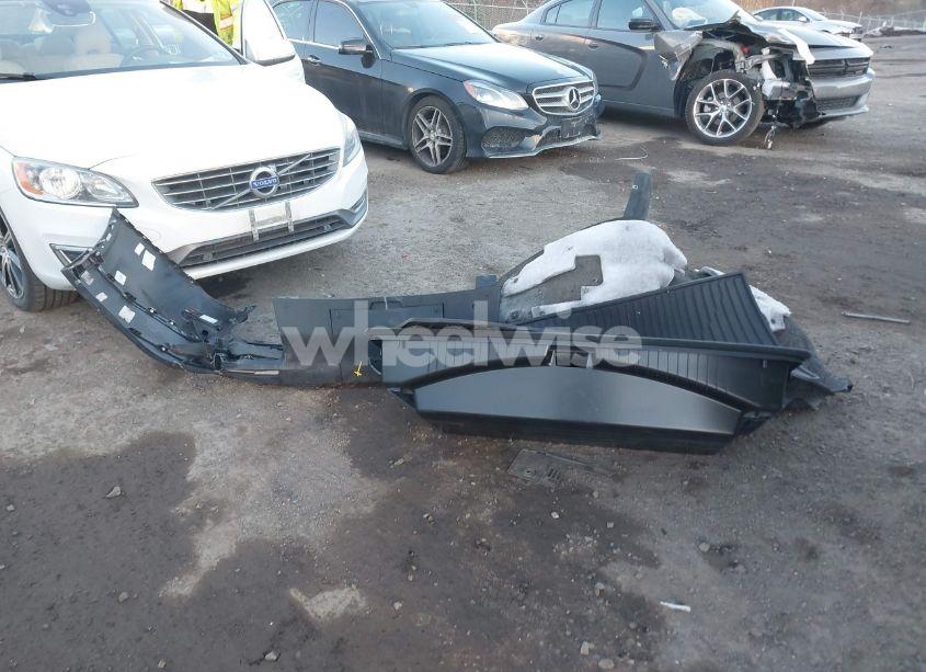 Photo 12 of 2018 Chevrolet Traverse PREMIER (VIN 1GNEVJKW9JJ249186)