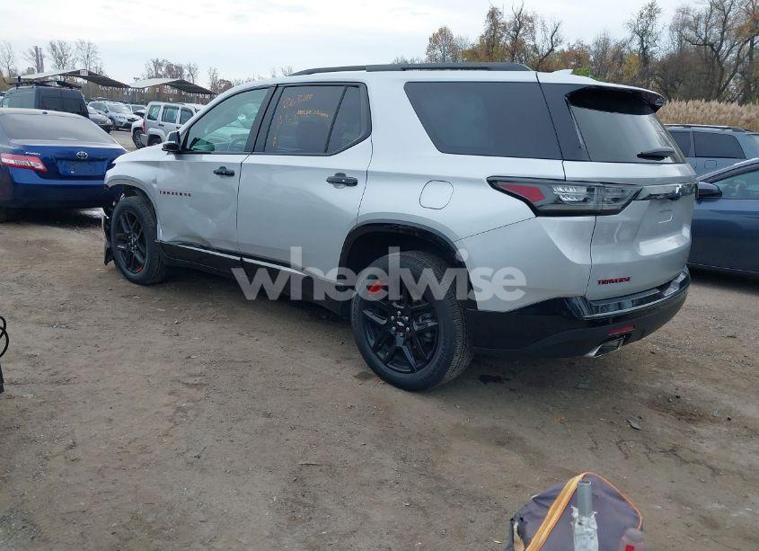 Photo 3 of 2018 Chevrolet Traverse PREMIER (VIN 1GNEVJKW9JJ249253)