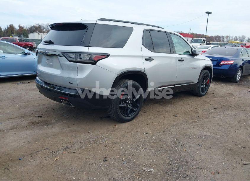 Photo 4 of 2018 Chevrolet Traverse PREMIER (VIN 1GNEVJKW9JJ249253)