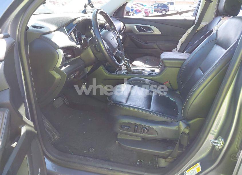 Photo 5 of 2021 Chevrolet Traverse AWD RS (VIN 1GNEVJKW9MJ142868)