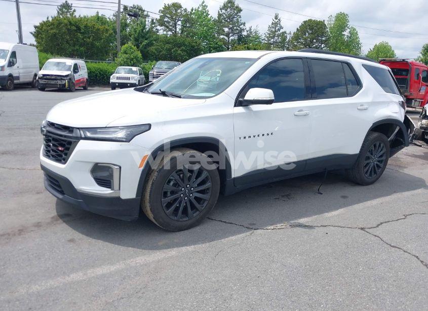 Photo 2 of 2022 Chevrolet Traverse AWD RS (VIN 1GNEVJKW9NJ189416)