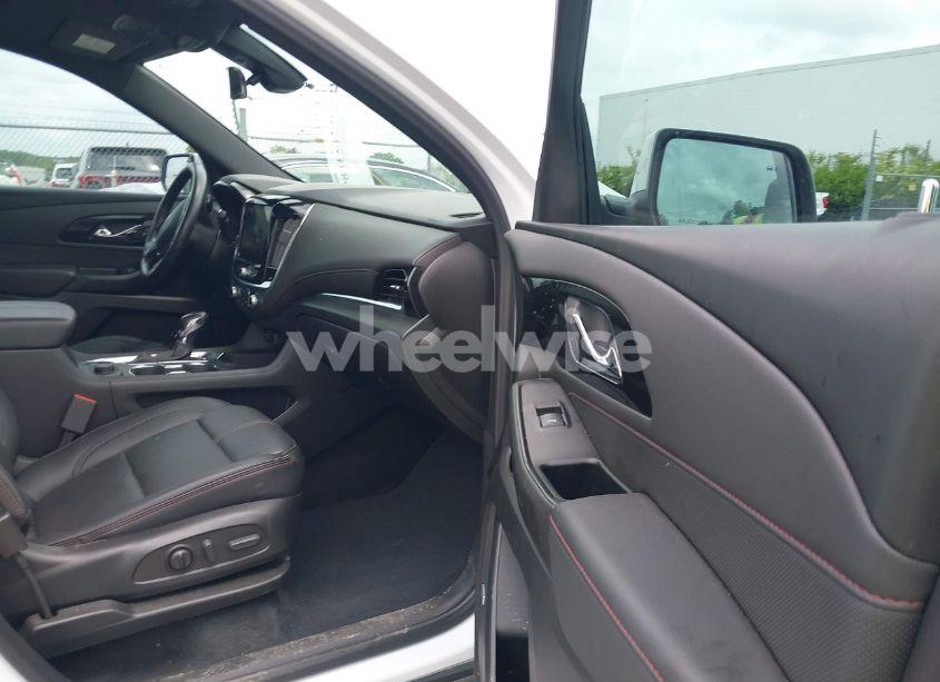 Photo 5 of 2022 Chevrolet Traverse AWD RS (VIN 1GNEVJKW9NJ189416)