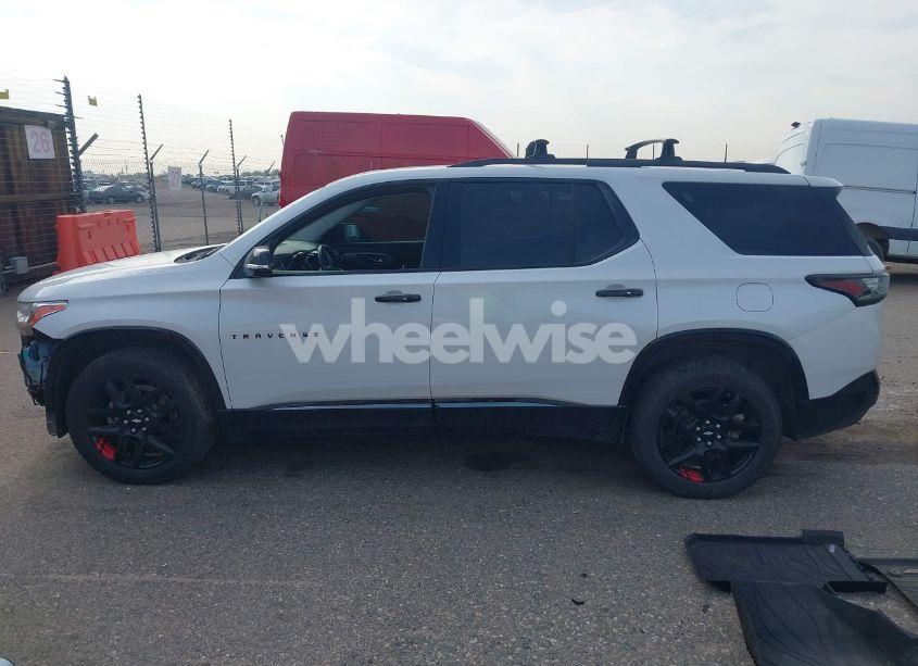 Photo 15 of 2018 Chevrolet Traverse PREMIER (VIN 1GNEVJKWXJJ273710)