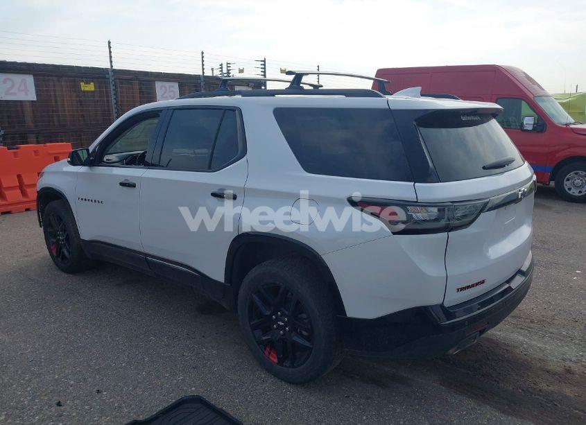 Photo 3 of 2018 Chevrolet Traverse PREMIER (VIN 1GNEVJKWXJJ273710)