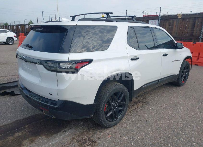 Photo 4 of 2018 Chevrolet Traverse PREMIER (VIN 1GNEVJKWXJJ273710)