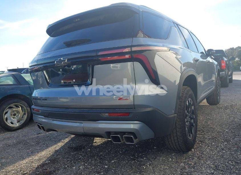 Photo 4 of 2025 Chevrolet Traverse AWD Z71 (VIN 1GNEVJRS2SJ119268)