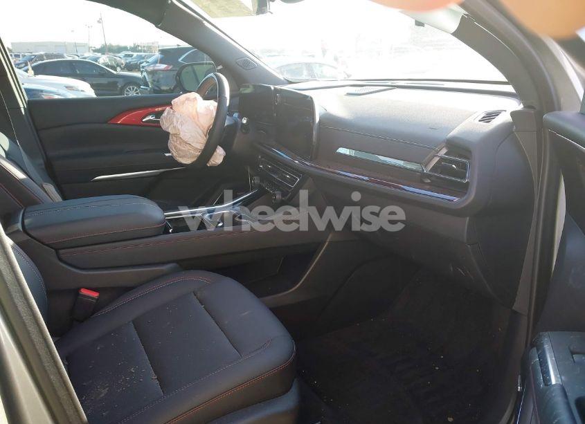 Photo 5 of 2025 Chevrolet Traverse AWD Z71 (VIN 1GNEVJRS2SJ119268)