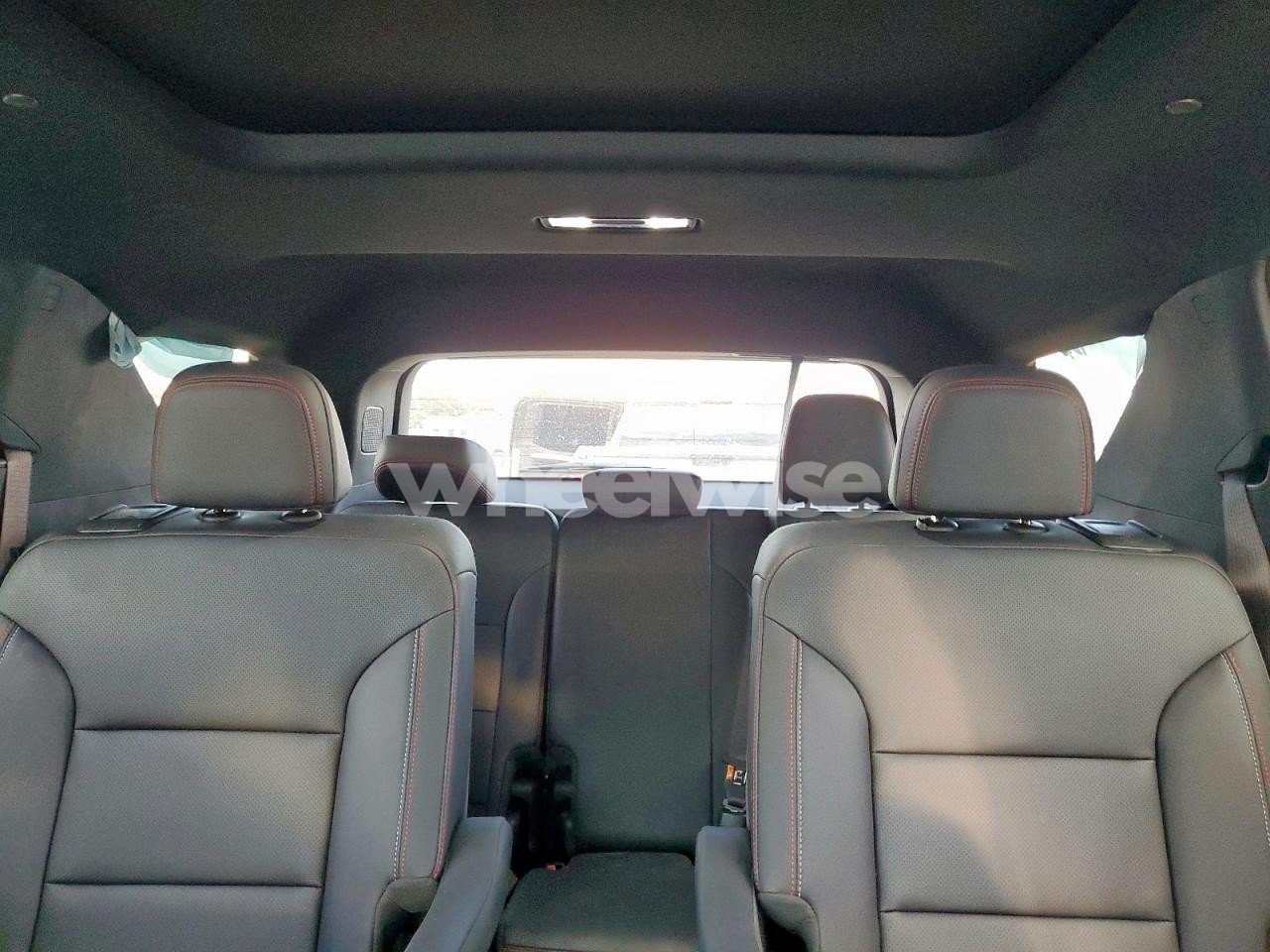 Photo 10 of 2025 CHEVROLET TRAVERSE Z71 (VIN 1GNEVJRS3SJ136869)