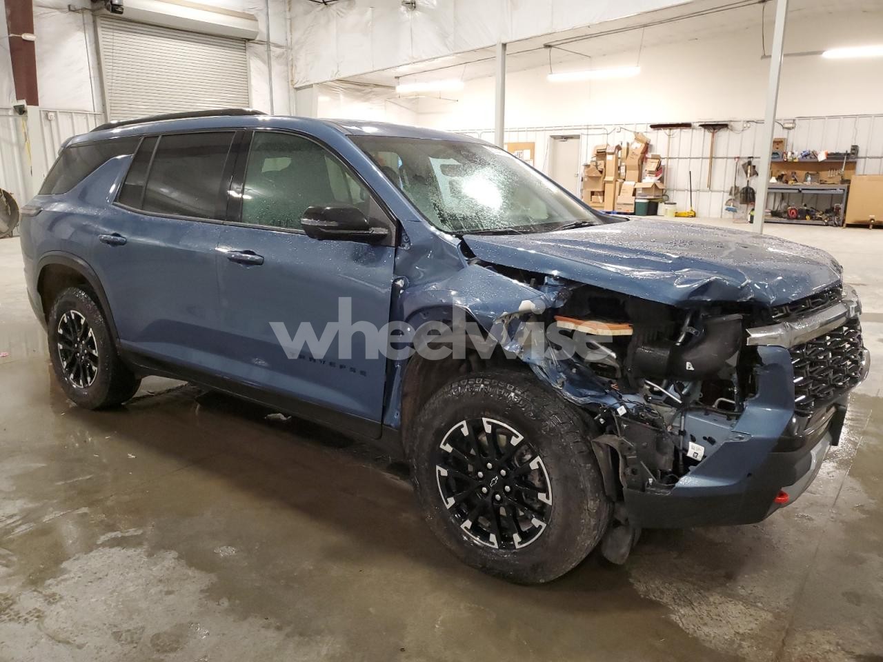 Photo 4 of 2025 CHEVROLET TRAVERSE Z71 (VIN 1GNEVJRS9SJ160044)
