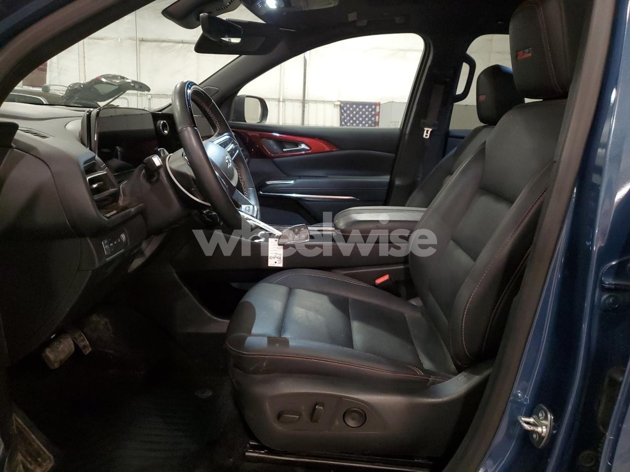 Photo 7 of 2025 CHEVROLET TRAVERSE Z71 (VIN 1GNEVJRS9SJ160044)