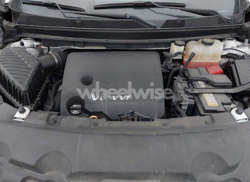 Photo 10 of 2018 Chevrolet Traverse HIGH COUNTRY (VIN 1GNEVKKW0JJ100235)