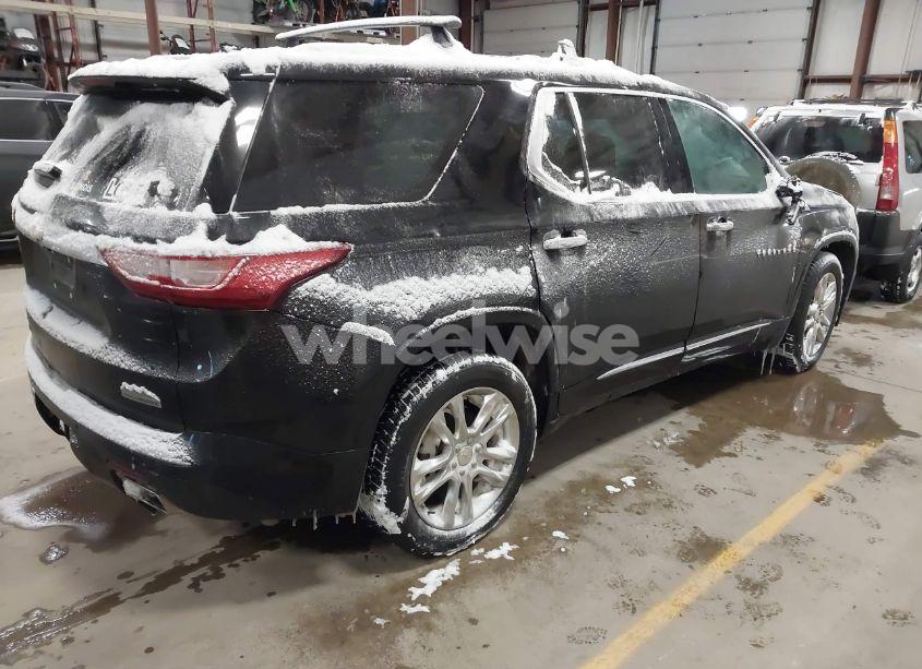 Photo 4 of 2018 Chevrolet Traverse HIGH COUNTRY (VIN 1GNEVKKW0JJ182533)