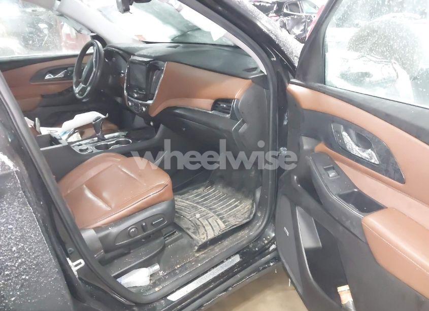 Photo 5 of 2018 Chevrolet Traverse HIGH COUNTRY (VIN 1GNEVKKW0JJ182533)