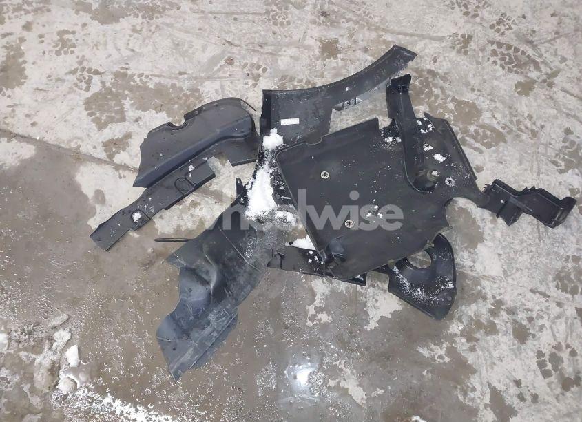 Photo 12 of 2019 Chevrolet Traverse PREMIER (VIN 1GNEVKKW0KJ101984)