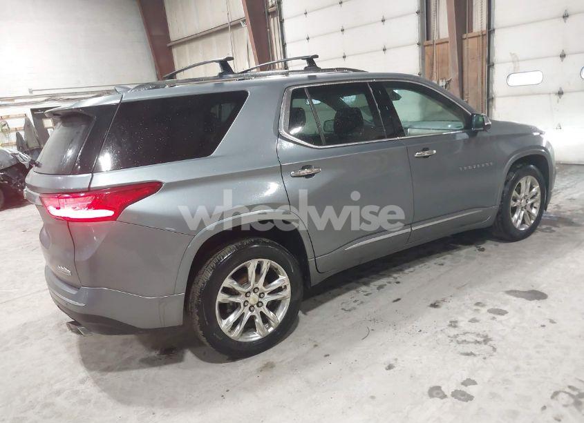 Photo 4 of 2018 Chevrolet Traverse HIGH COUNTRY (VIN 1GNEVKKW1JJ156538)