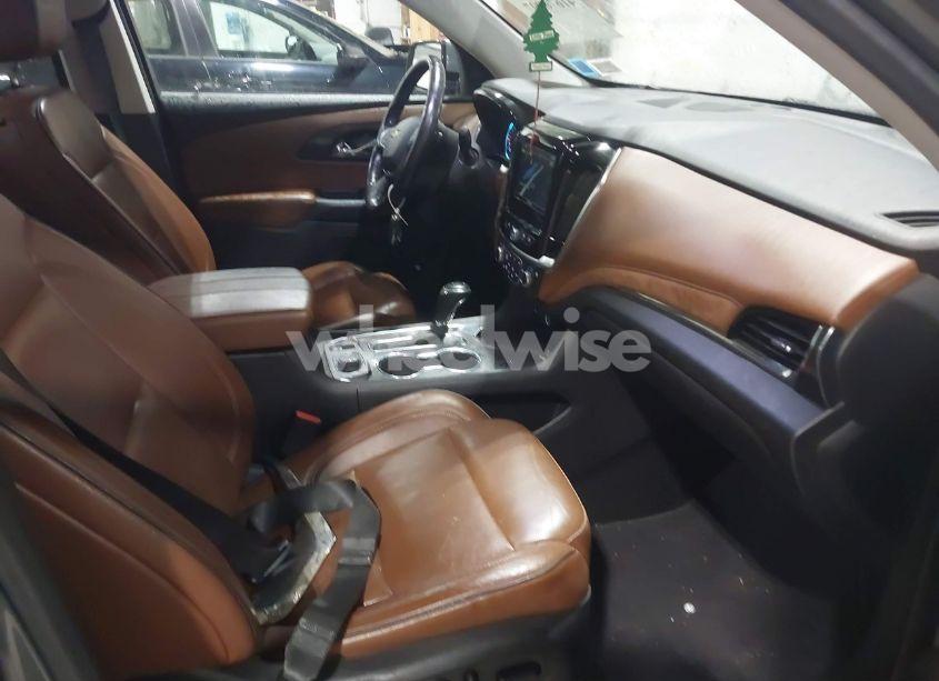 Photo 5 of 2018 Chevrolet Traverse HIGH COUNTRY (VIN 1GNEVKKW1JJ156538)