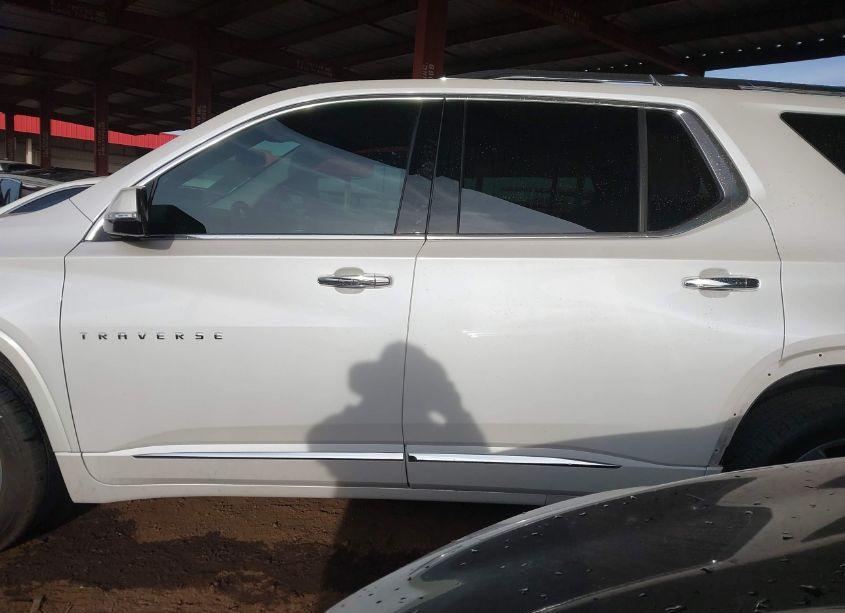 Photo 15 of 2018 Chevrolet Traverse HIGH COUNTRY (VIN 1GNEVKKW1JJ238205)