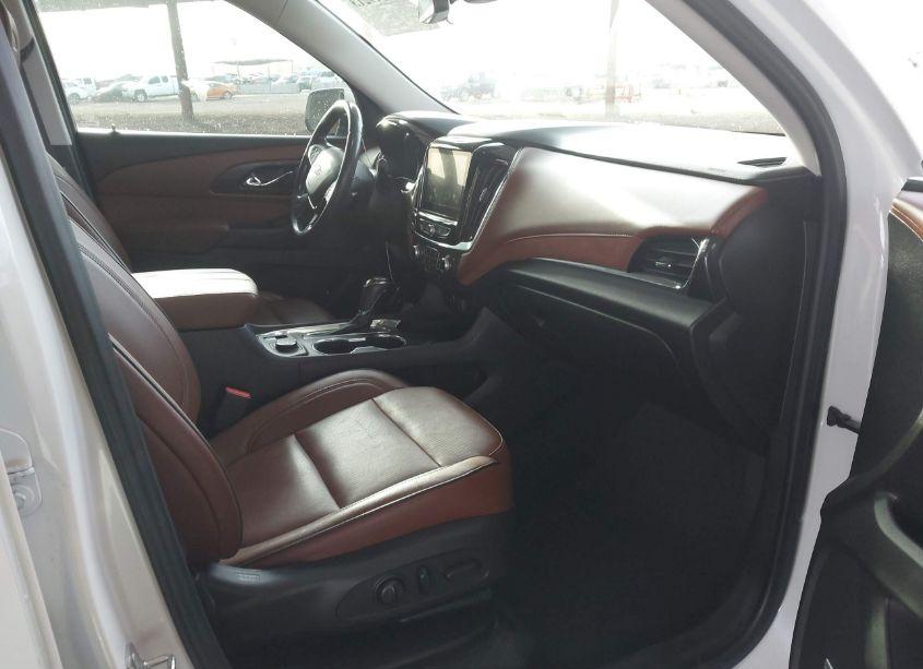 Photo 5 of 2018 Chevrolet Traverse HIGH COUNTRY (VIN 1GNEVKKW1JJ238205)