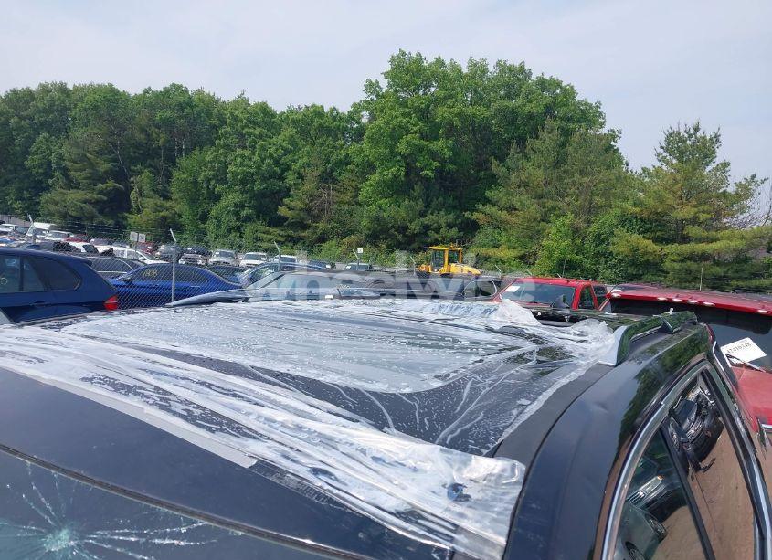 Photo 17 of 2019 Chevrolet Traverse PREMIER (VIN 1GNEVKKW1KJ282531)