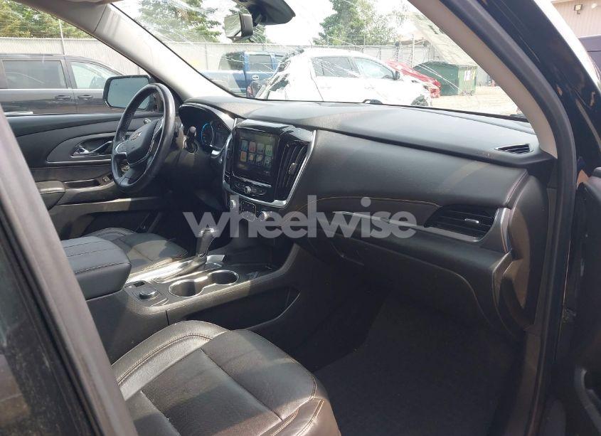 Photo 5 of 2019 Chevrolet Traverse PREMIER (VIN 1GNEVKKW1KJ282531)