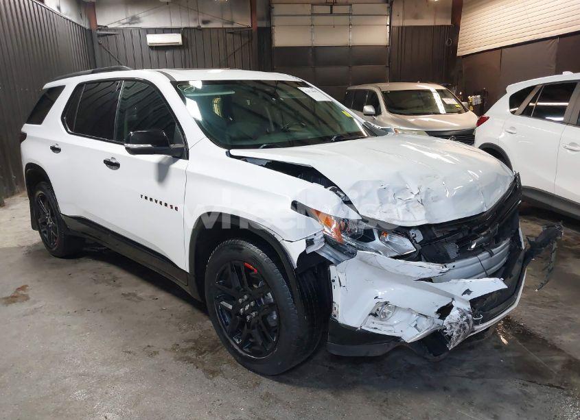 2021 Chevrolet Traverse AWD PREMIER (VIN 1GNEVKKW1MJ136097) main photo