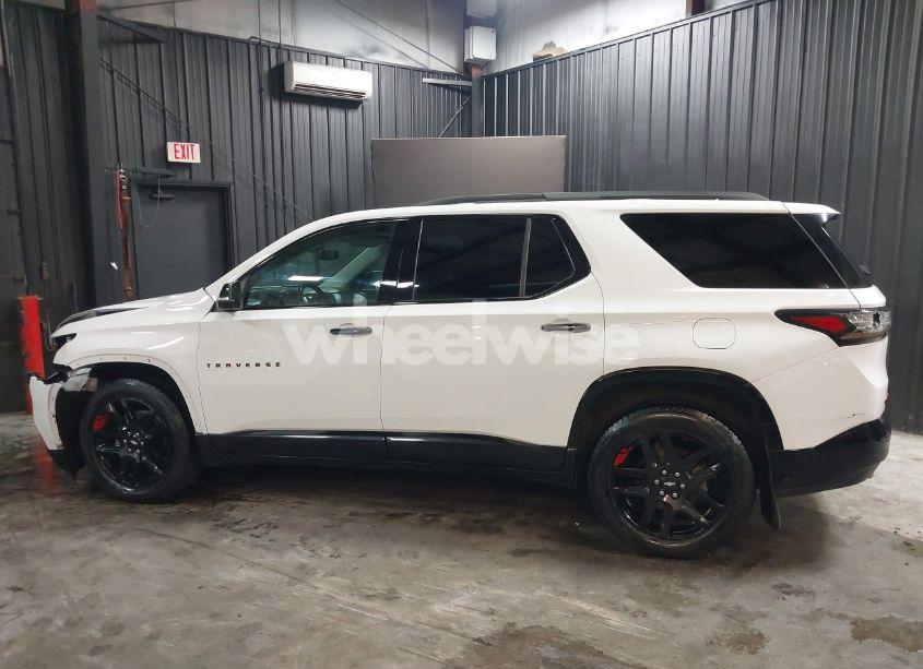 Photo 15 of 2021 Chevrolet Traverse AWD PREMIER (VIN 1GNEVKKW1MJ136097)