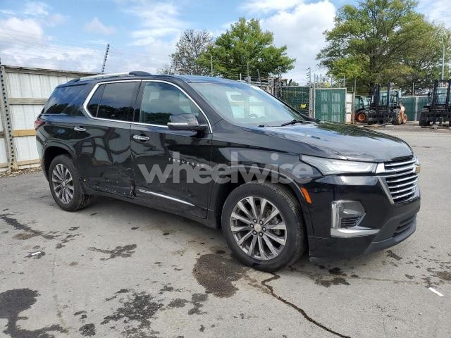 Photo 3 of 2022 CHEVROLET TRAVERSE PREMIER (VIN 1GNEVKKW1NJ127062)