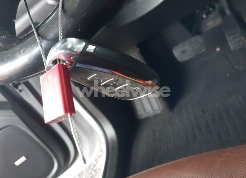 Photo 11 of 2018 Chevrolet Traverse HIGH COUNTRY (VIN 1GNEVKKW2JJ285663)