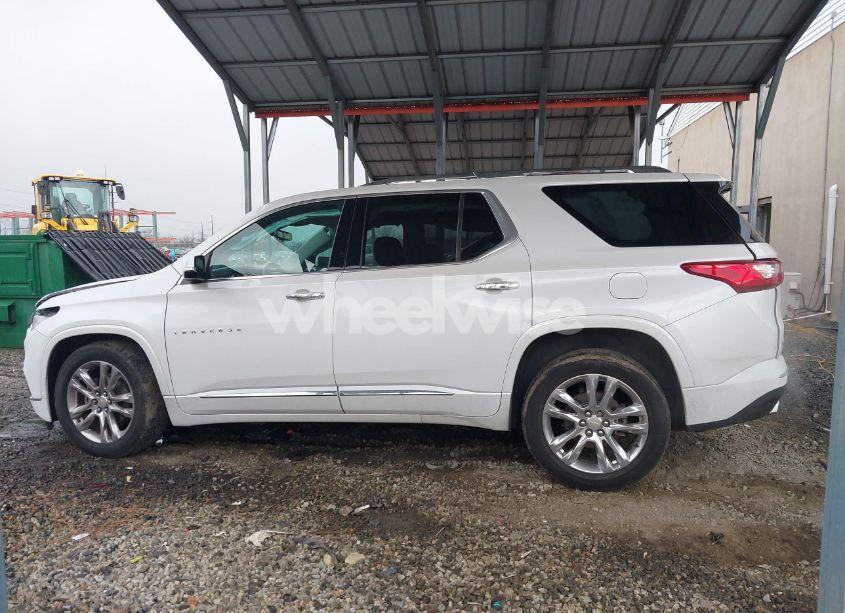 Photo 15 of 2018 Chevrolet Traverse HIGH COUNTRY (VIN 1GNEVKKW2JJ285663)