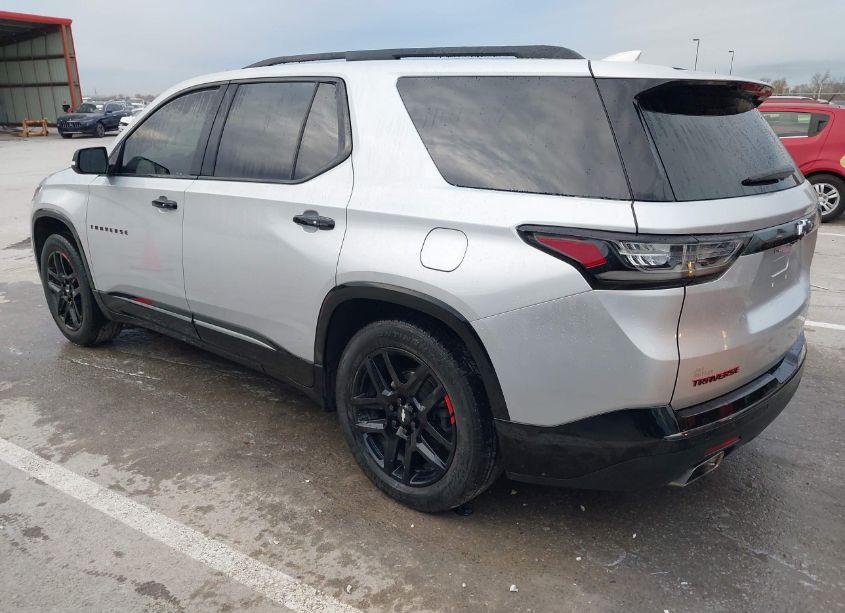 Photo 3 of 2021 Chevrolet Traverse AWD PREMIER (VIN 1GNEVKKW2MJ243093)