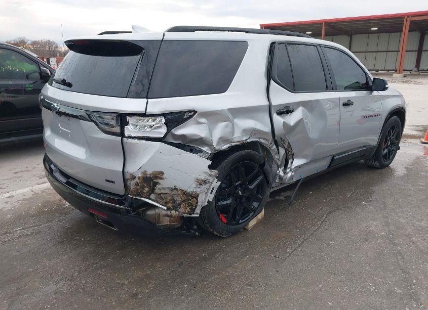 Photo 4 of 2021 Chevrolet Traverse AWD PREMIER (VIN 1GNEVKKW2MJ243093)