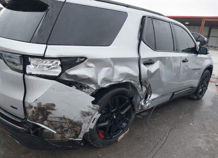 Photo 6 of 2021 Chevrolet Traverse AWD PREMIER (VIN 1GNEVKKW2MJ243093)