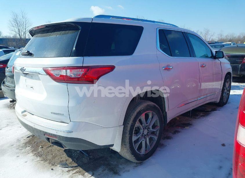 Photo 4 of 2020 Chevrolet Traverse AWD PREMIER (VIN 1GNEVKKW3LJ253520)