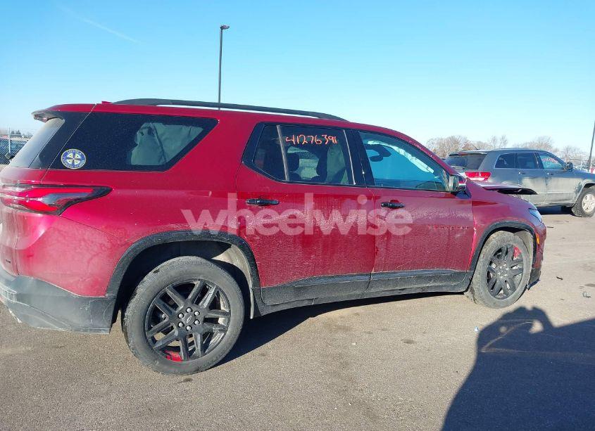 Photo 13 of 2022 Chevrolet Traverse AWD PREMIER (VIN 1GNEVKKW3NJ162542)