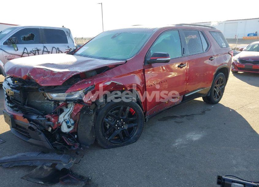 Photo 2 of 2022 Chevrolet Traverse AWD PREMIER (VIN 1GNEVKKW3NJ162542)